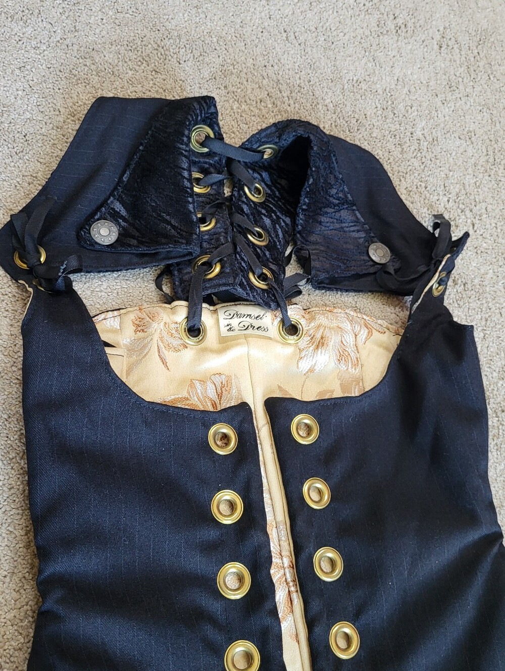 Damsel In This Dress Pirate Vixen Corset - Picture 4 of 5
